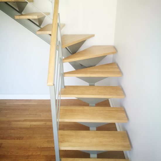 Escalier sur mesure mixte alu/bois chêne